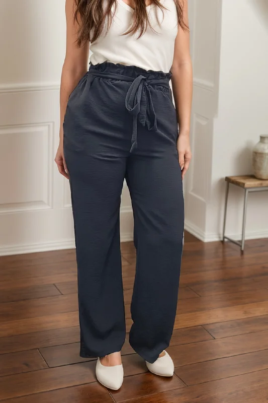 Classic Chic Pants - Black Classic Pleated Pants