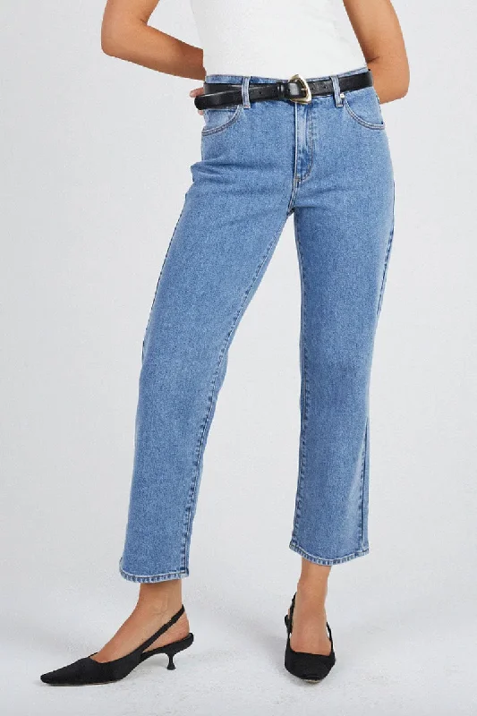 Abrand - A 95 Straight Crop Grete Recycled Jean, Mid Vintage Indigo Comfortable Jogger Style Jeans